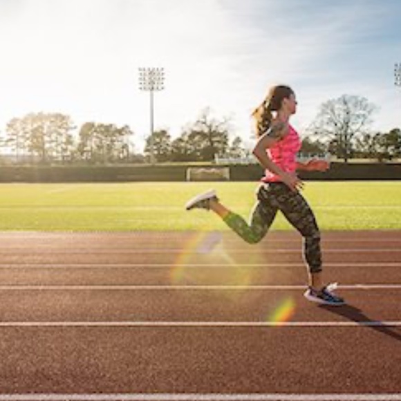 Meet your Posher, Kristen - Picture 5 of 5